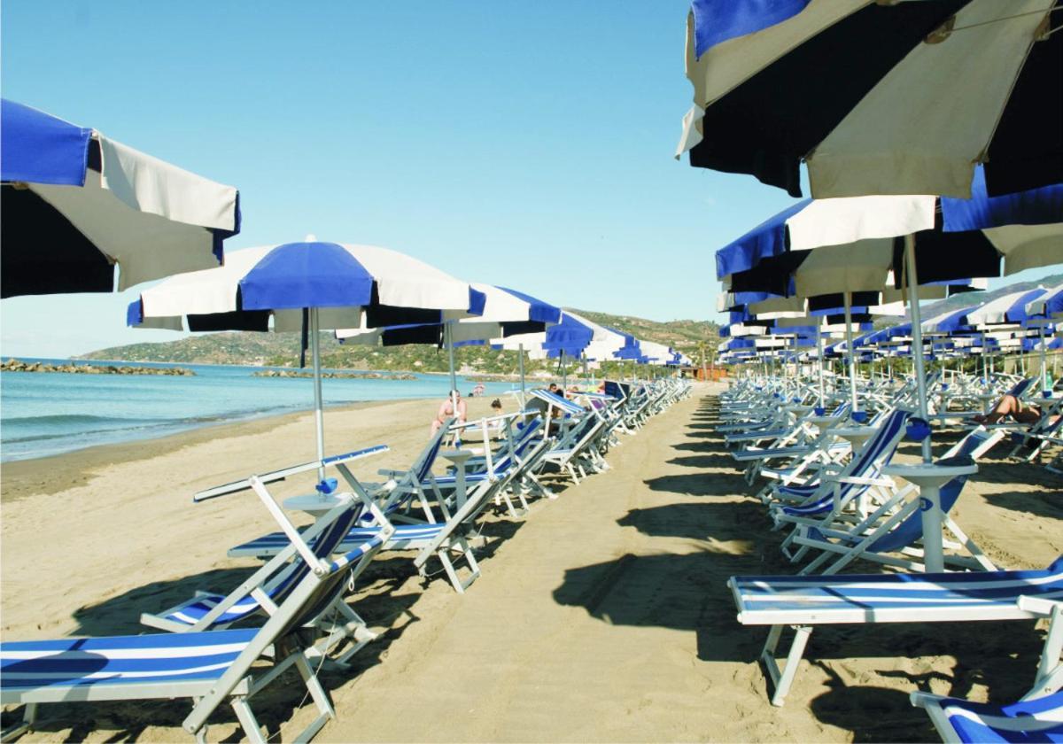 Hotel Stella Maris Casal Velino Kültér fotó
