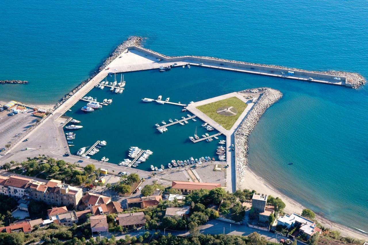 Hotel Stella Maris Casal Velino Kültér fotó